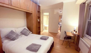 London Chelsea Big 2 People Studio Apartment